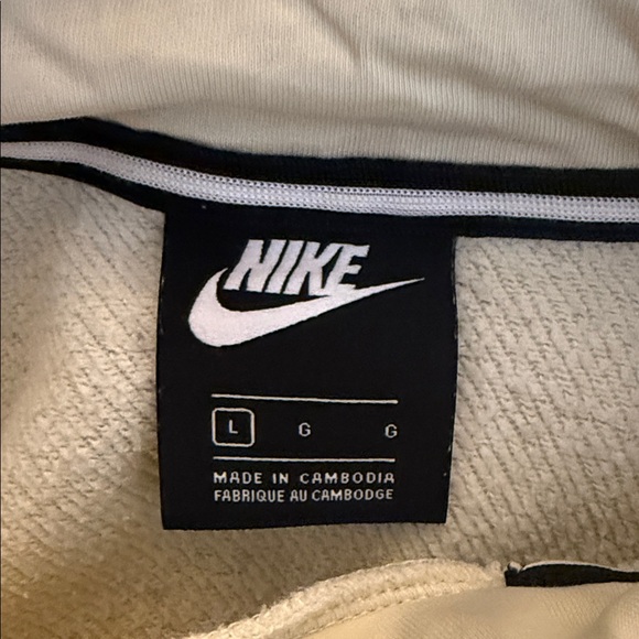 Nike Men's Cream Hoodie Sweater - Picture 2 of 6